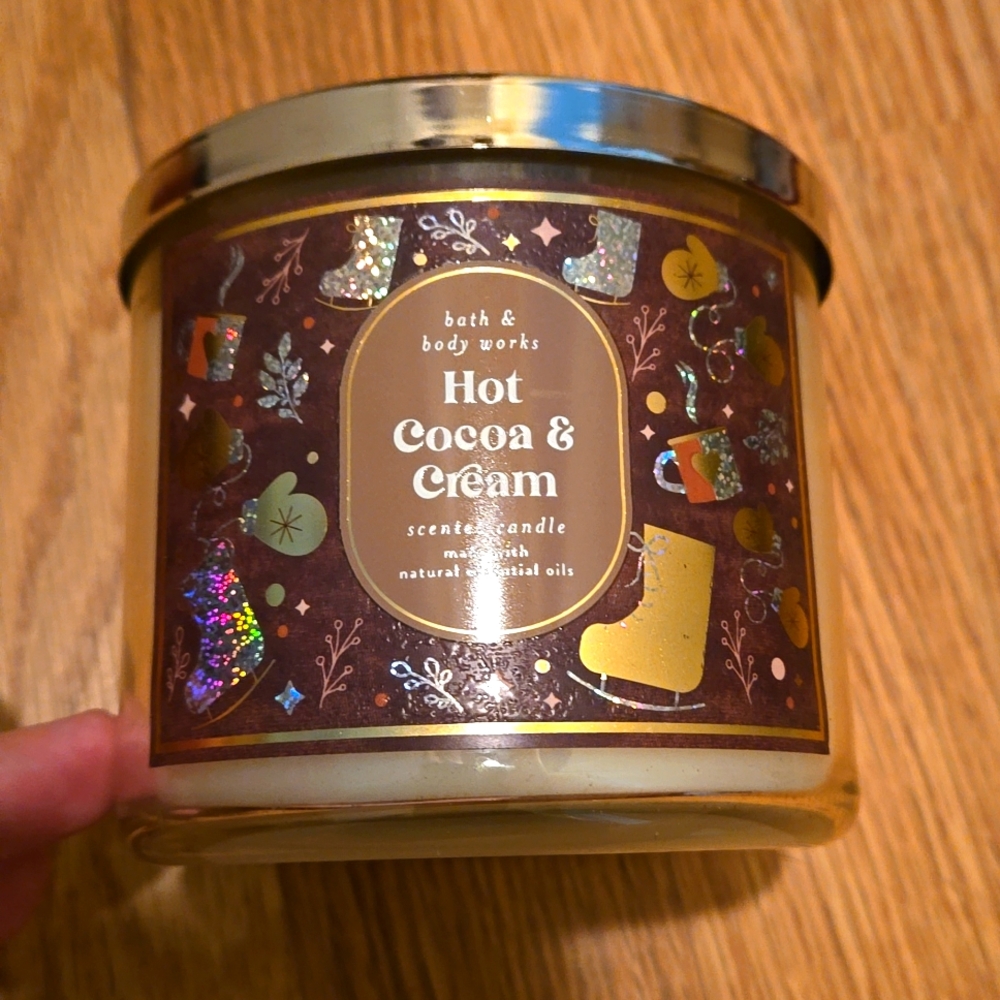 Hot Cocoa & Cream 3-Wick Candle